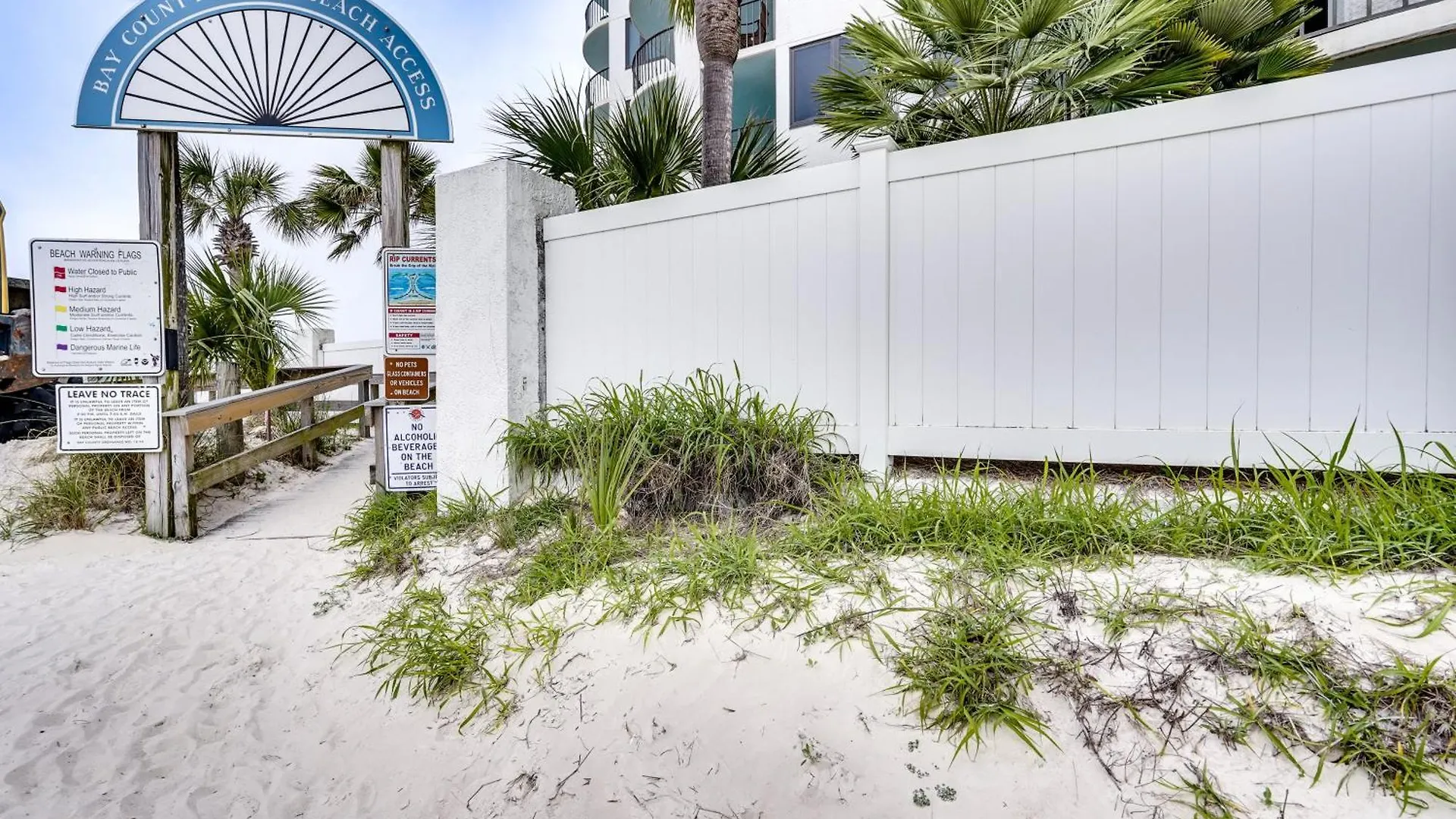 Panama City Beach Home Walk To Emerald Beach! 0*, Panama City Beach