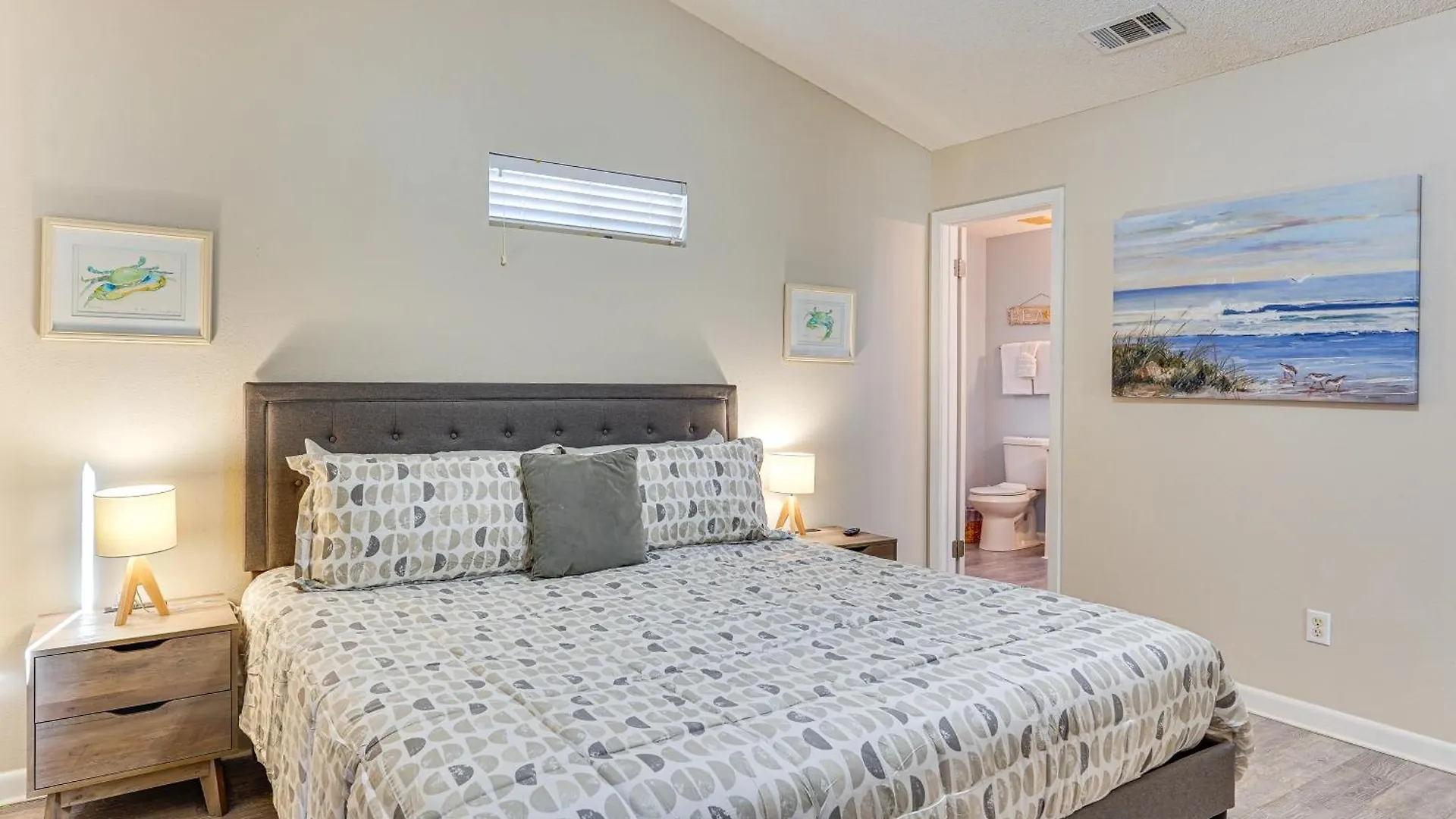Panama City Beach Home Walk To Emerald Beach! Holiday home Panama City Beach