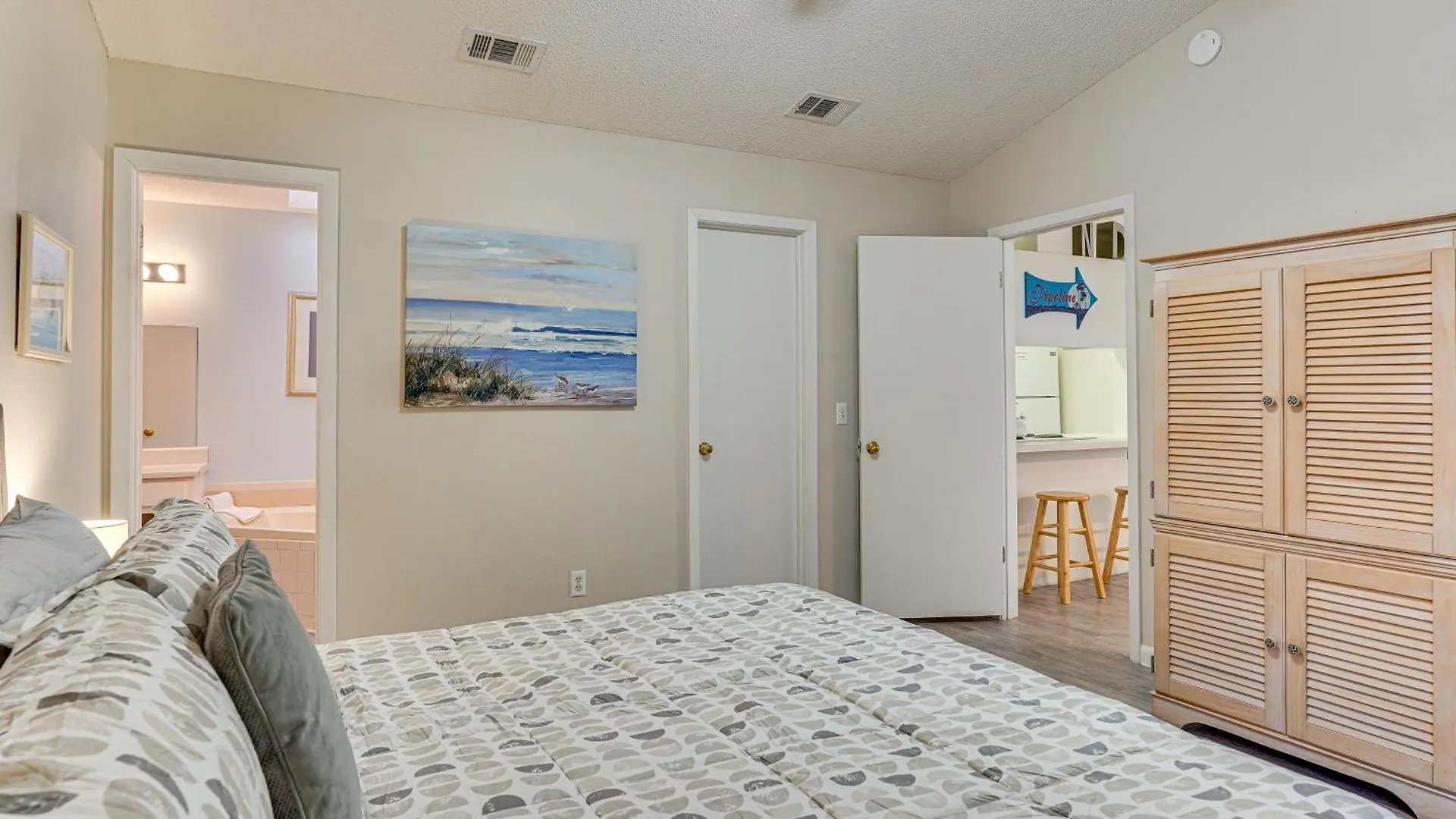 Panama City Beach Home Walk To Emerald Beach! 0*, Panama City Beach United States